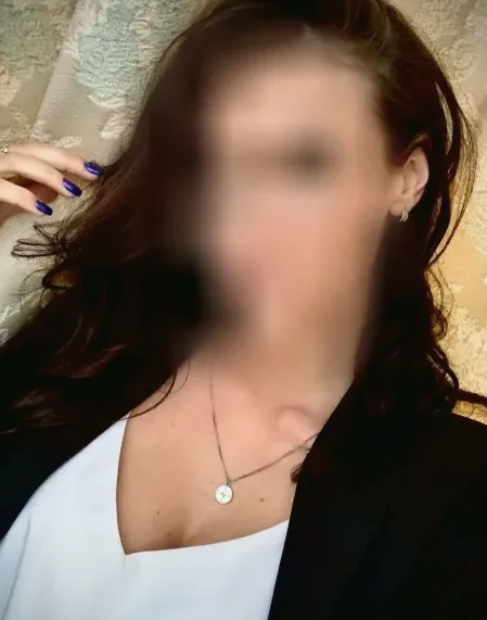 Agnes, 33