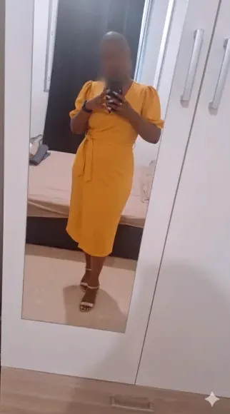 Anna, 33