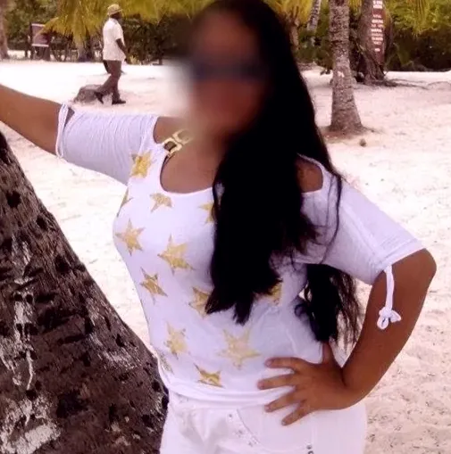 Clara, 28