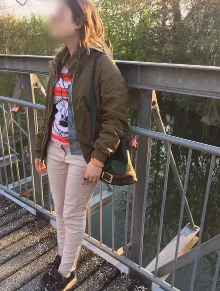 Clara, 24