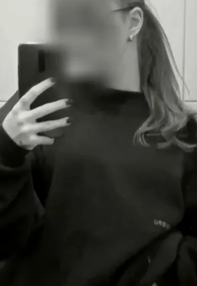 Maja, 19