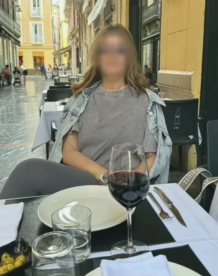 Simone, 35