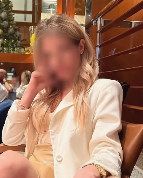 Sofie, 35